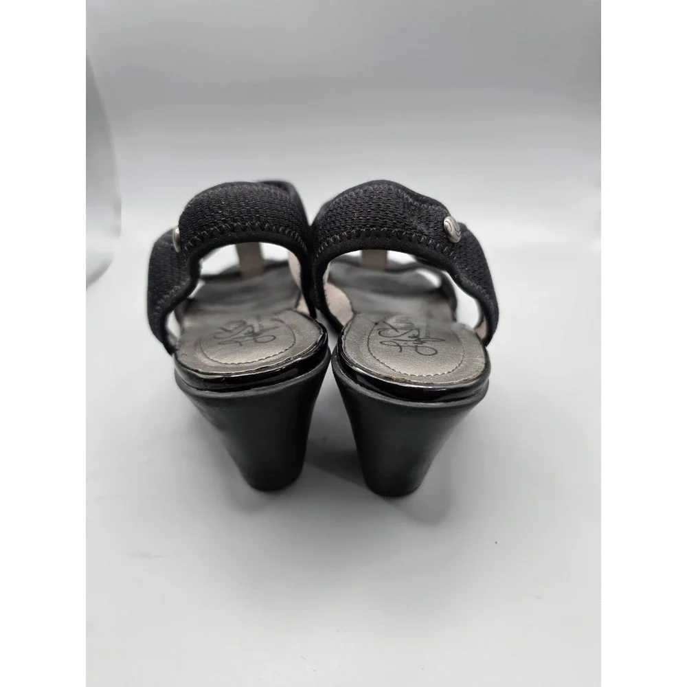 LifeStride Women's Size 8 Black T-Strap Slingback Heels Stretch Comfort Sandals